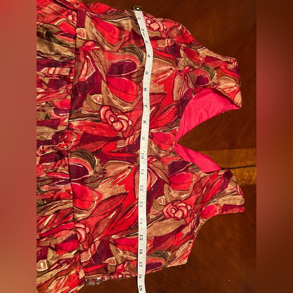 Elegant Green Sleeveless Dress, crepe with dupatta - Picture 11 of 16